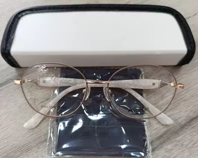 Оправа женские - 215 000 сум / шт