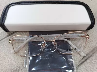 Оправа женские - 215 000 сум / шт