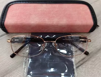 Оправа женские - 215 000 сум / шт