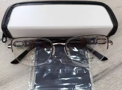 Оправа женские - 215 000 сум / шт