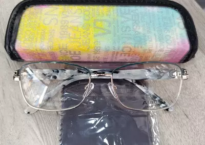 Оправа женские - 215 000 сум / шт