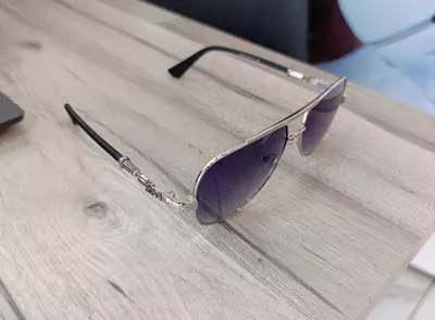 Очки солнцезащитные