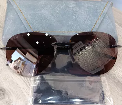 Очки солнцезащитные