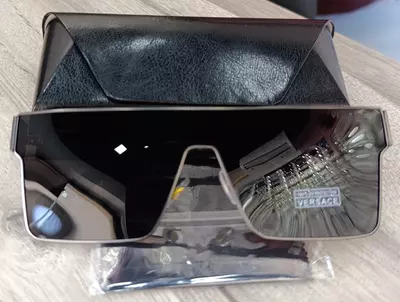 Очки солнцезащитные