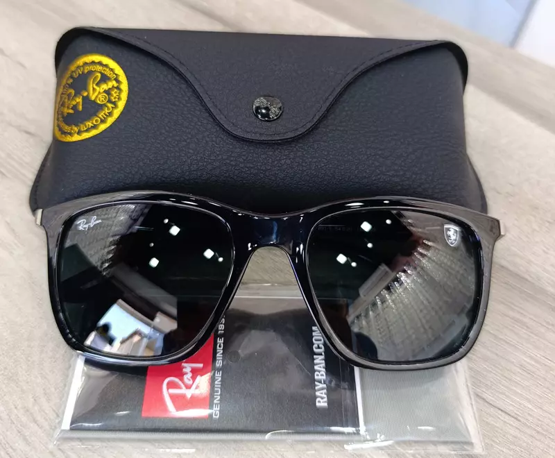 Очки солнцезащитные Только в розницу