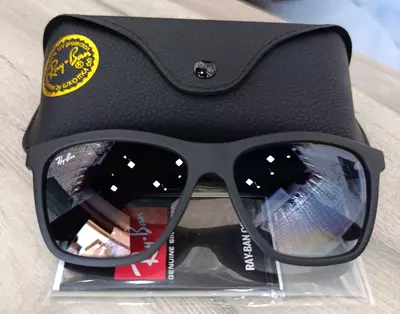 Очки солнцезащитные