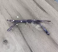 Аёллар ку́зойнаги