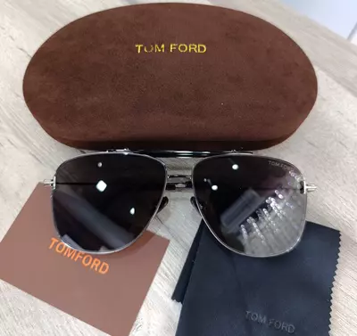 Очки солнцезащитные