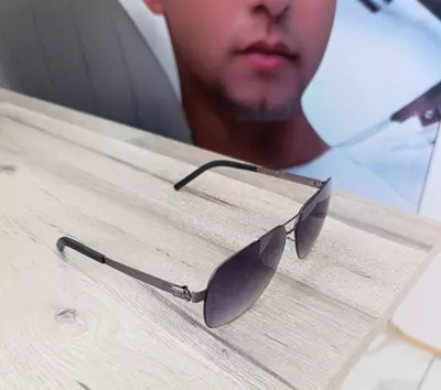 Очки солнцезащитные