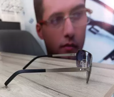 Очки солнцезащитные - 725 000 сум / шт