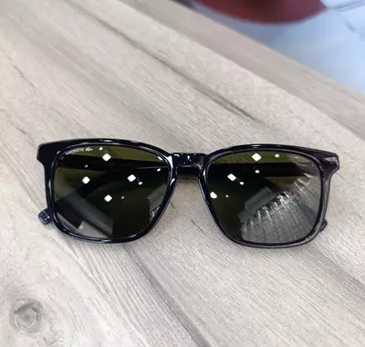 Очки солнцезащитные