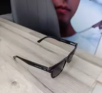 Қуёшга қарши кўзойнак - 700 000 so'm