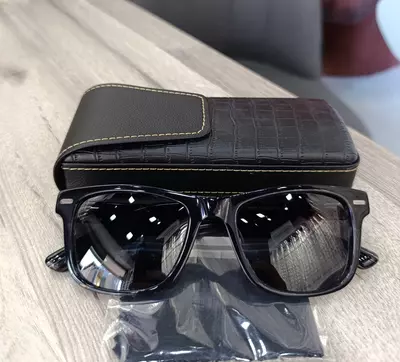 Очки солнцезащитные