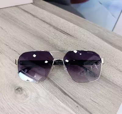 Очки солнцезащитные