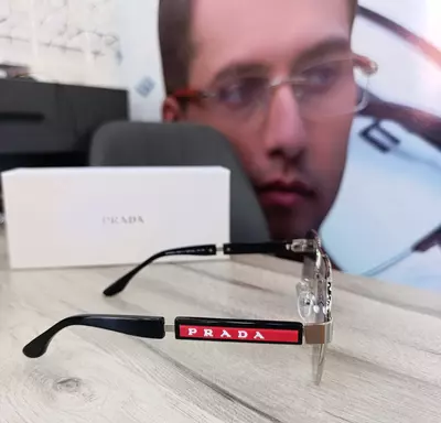 Очки солнцезащитные