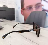 Очки солнцезащитные - 1 400 000 сум