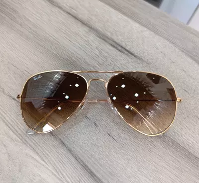 Очки солнцезащитные