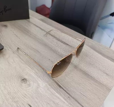 Очки солнцезащитные