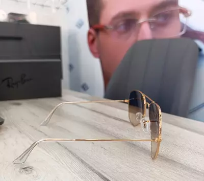 Очки солнцезащитные