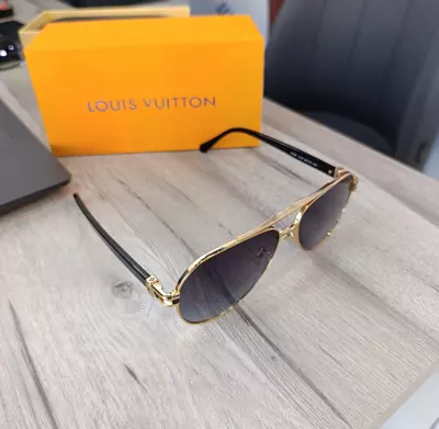 Очки солнцезащитные