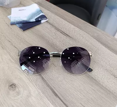 Очки солнцезащитные