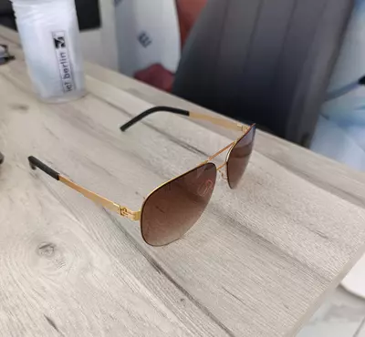 Очки солнцезащитные - 725 000 сум / шт