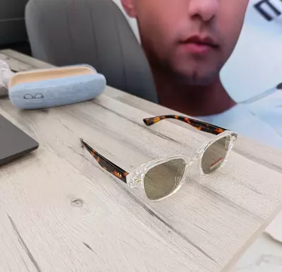 Очки солнцезащитные