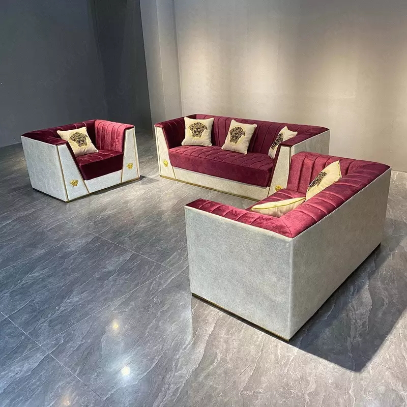   Эксклюзивные диваны и кресла с вышивкой и вашим логотипом