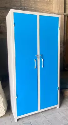 Шкаф инструментальный