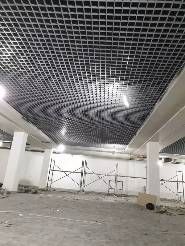Потолки грильято.Профиль: 30х10 Ячейки: 100х100. - Подвесные потолки