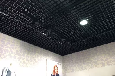 Потолки грильято с профилем 40×10 и ячейками 75×75 мм - 190 598.1 сум / кв.м