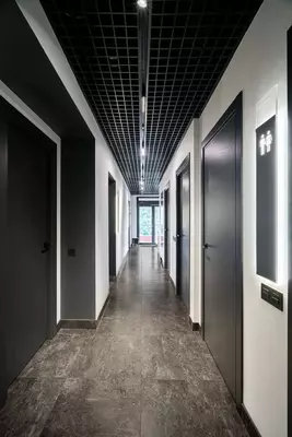 Потолки грильято с профилем 40×10 и ячейками 150×150 мм