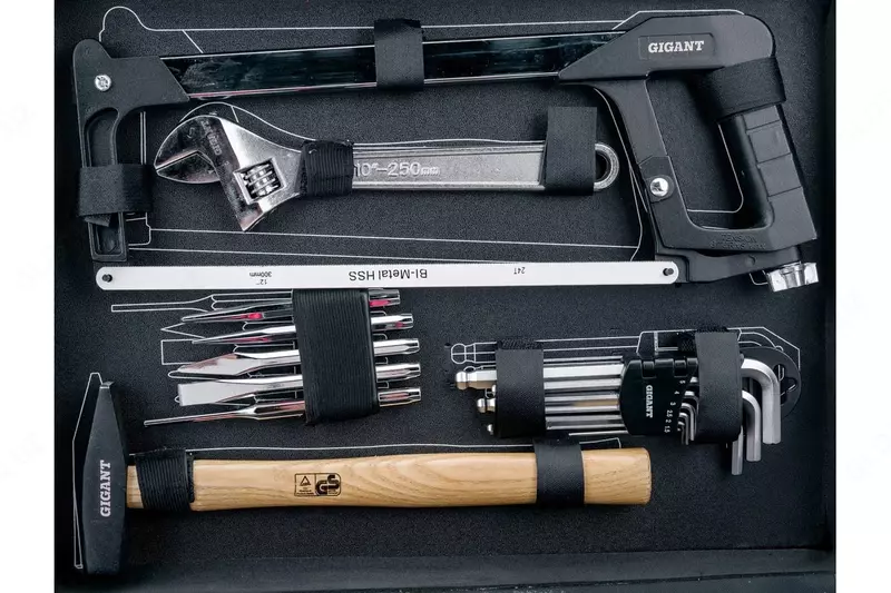 Набор инструментов (в алюминиевом кейсе) "Gigant Professional" GPS 151