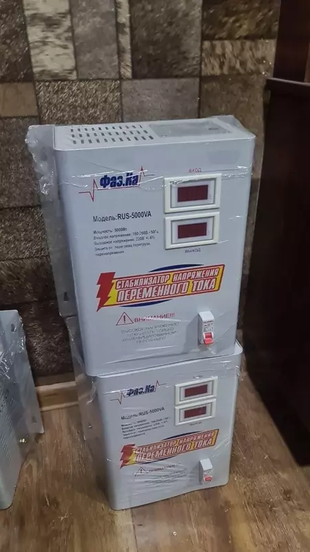 Однофазный стабилизатор напряжения Релейного типа 5кВт - 1 980 000 сум