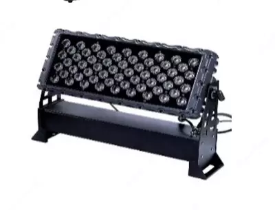 Профессиональный театральный прожектор EURO LED Multiflood Pro IP RGBW Wash MK2.