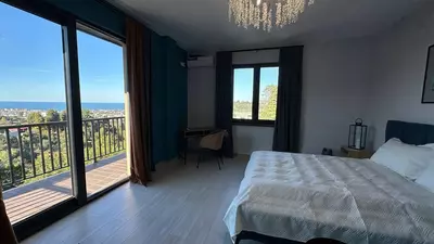 Роскошная вилла с панорамным видом на море в Грузии в городе Батуми datevi