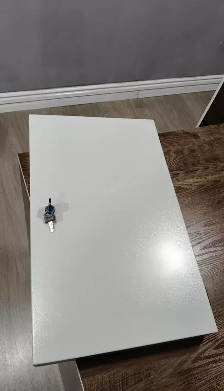 Osiladigan kalit ushlagich (metall) "KEY-50", 600x360x60 mm, 50 ta kalit (kulrang)