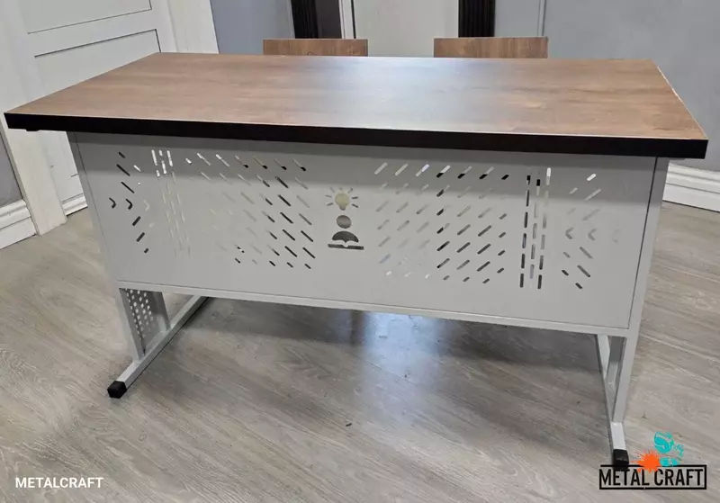 Школьная парта с двумя стульями "Metalcraft" 2-х местная, ЛДСП 16 мм