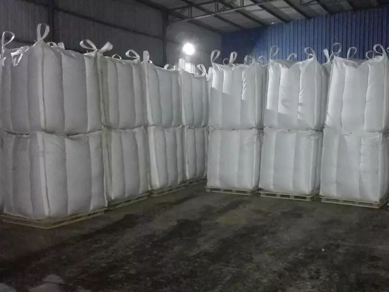 Сырье для производства пластификаторов - мономер HPEG 2400.