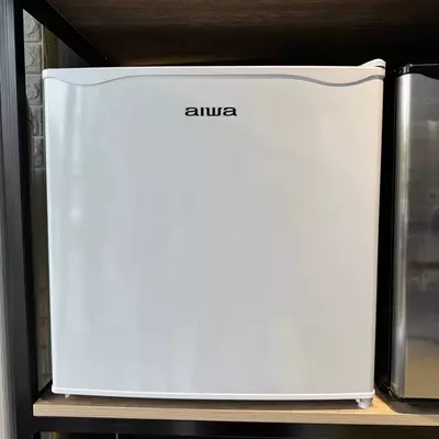 Мини холодильник Aiwa TB-50L. Мини холодильник Aiwa TB-50L.