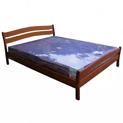 Кровати из Дерева двуспальные