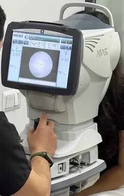 кератотопографии и рефракции