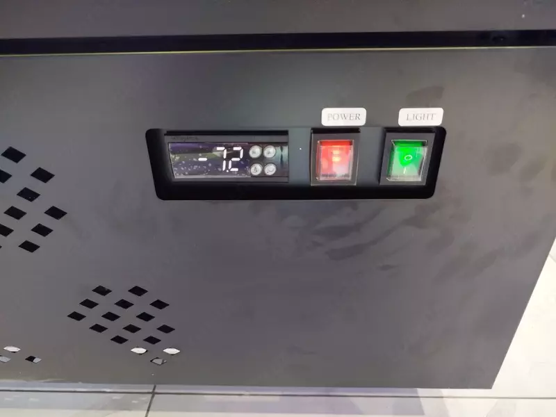 i-Tech-Electronics - Витринный Морозильник 470л