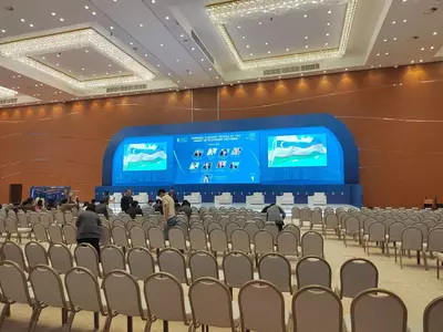 Выстовочные стенды