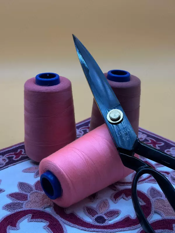 {0} so'mdan Tikish uchun tolalar. Polyester. Ishlab chiqaruvchi: "EZAZA"