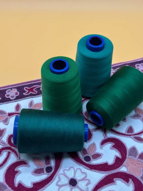 Нитки для шитья. Полиэстер - от {0} сум