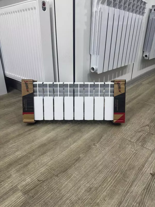 Алюминиевый радиатор SOLAR 200/100 A1