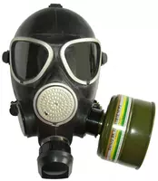 Sovet ishlab chiqarilgan PMK-2 gaz maskasi Filtrni ikki tomonlama biriktirish Sozlanadigan kamarlar Filtr komplektga kiritilgan