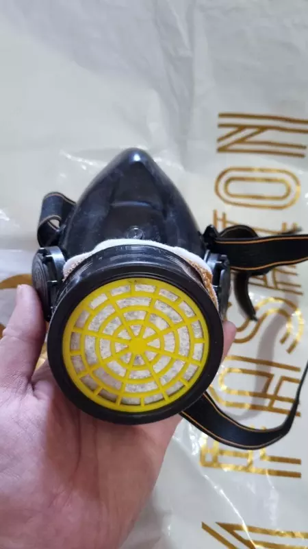  Bir faol ko‘mirli filtrlash elementiga ega kimyoviy nafas olish vositasi Chakana savdo