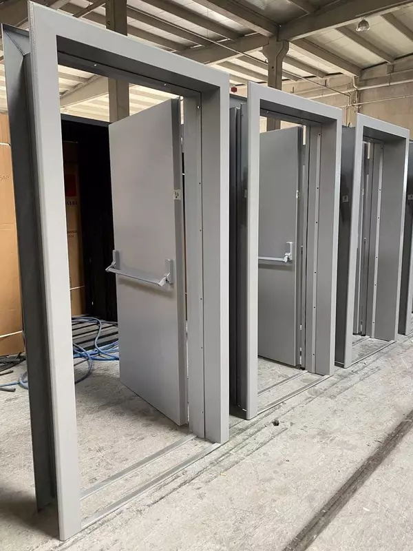 3 300 000 so'm Portlashga qarshi eshiklarni o‘rnatish